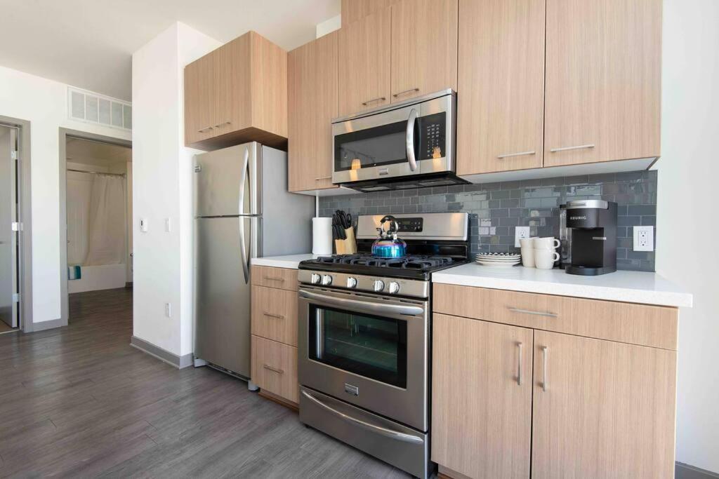 Centrally Located Apartments With Free Parking Glendale Exterior foto