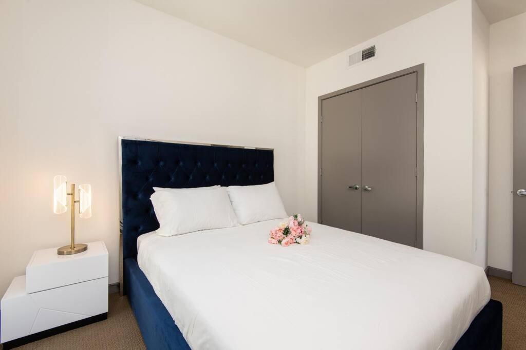 Centrally Located Apartments With Free Parking Glendale Exterior foto