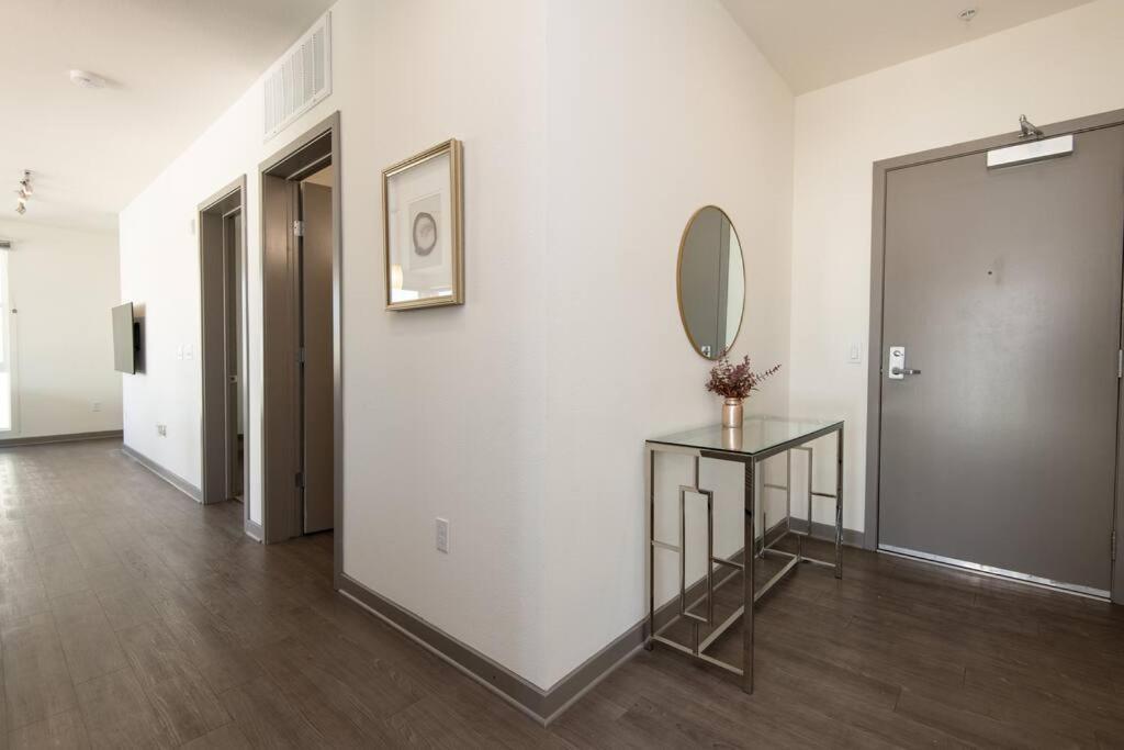 Centrally Located Apartments With Free Parking Glendale Exterior foto