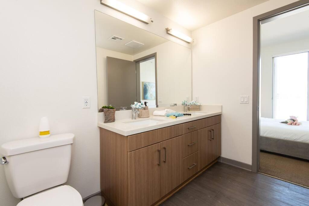 Centrally Located Apartments With Free Parking Glendale Exterior foto